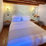 Midgard Suites (Medieval Town)